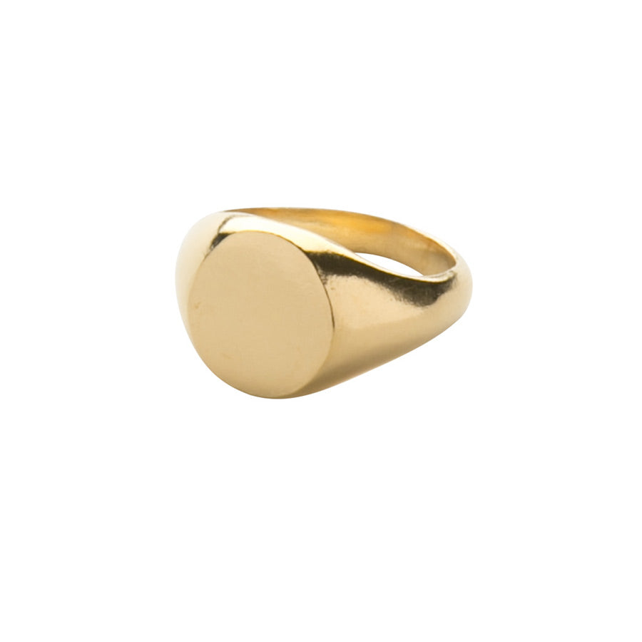 Oval Signet Ring in Yellow Gold