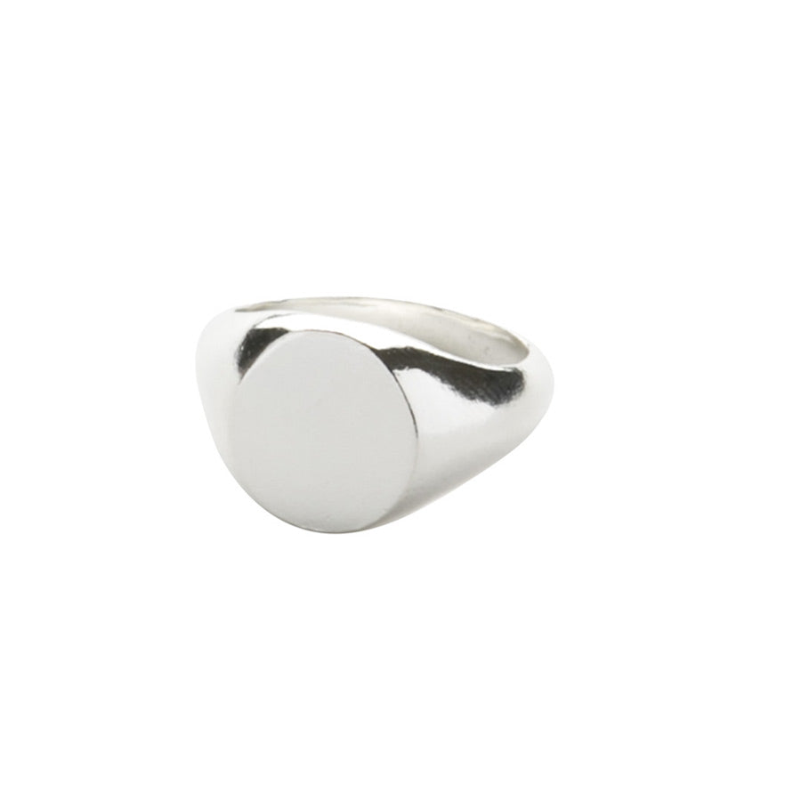 Oval Signet Ring in Sterling Silver