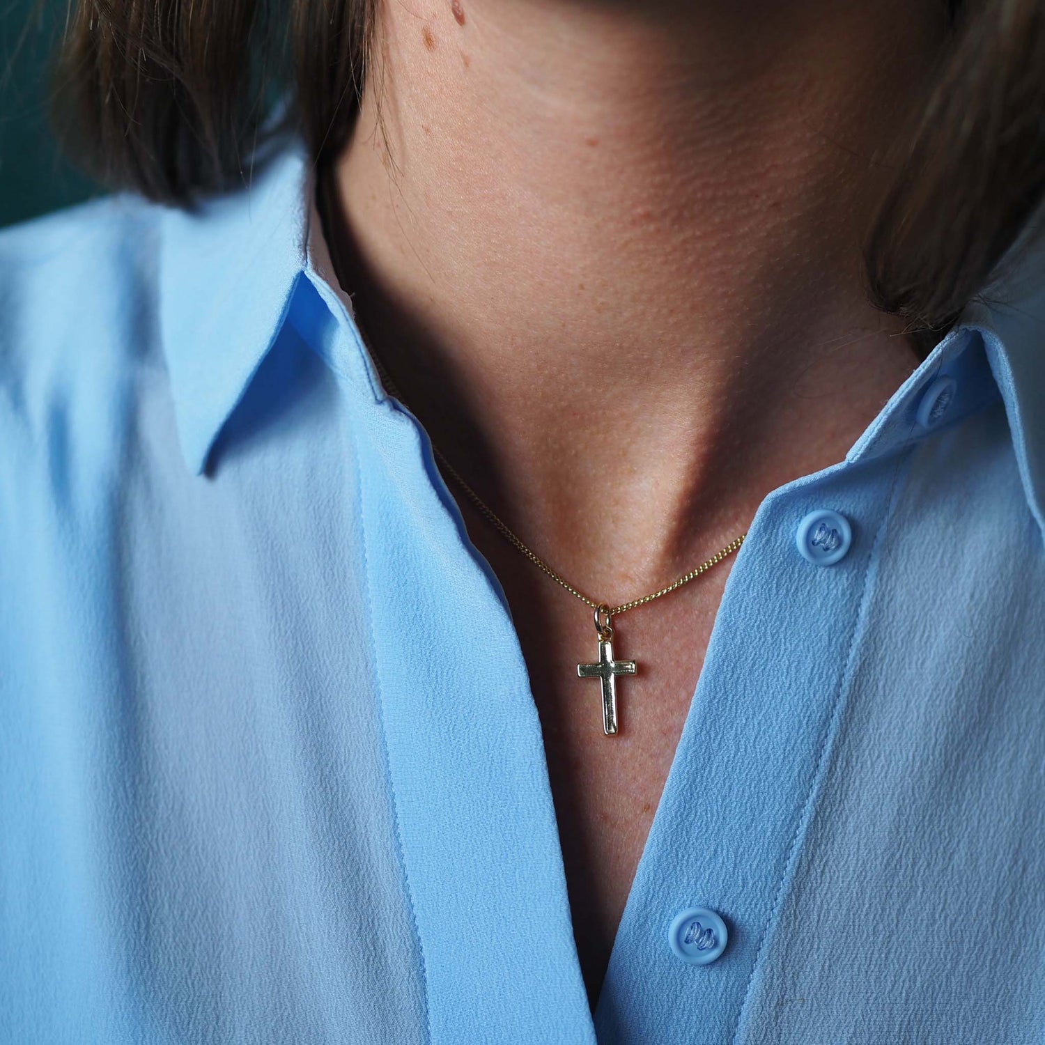 Cross necklace in silver or gold