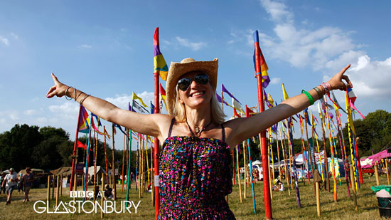 Jo Whiley wearing the Bianca Jones Boombox Necklace at Glastonbury. Explore this iconic gold boombox necklace