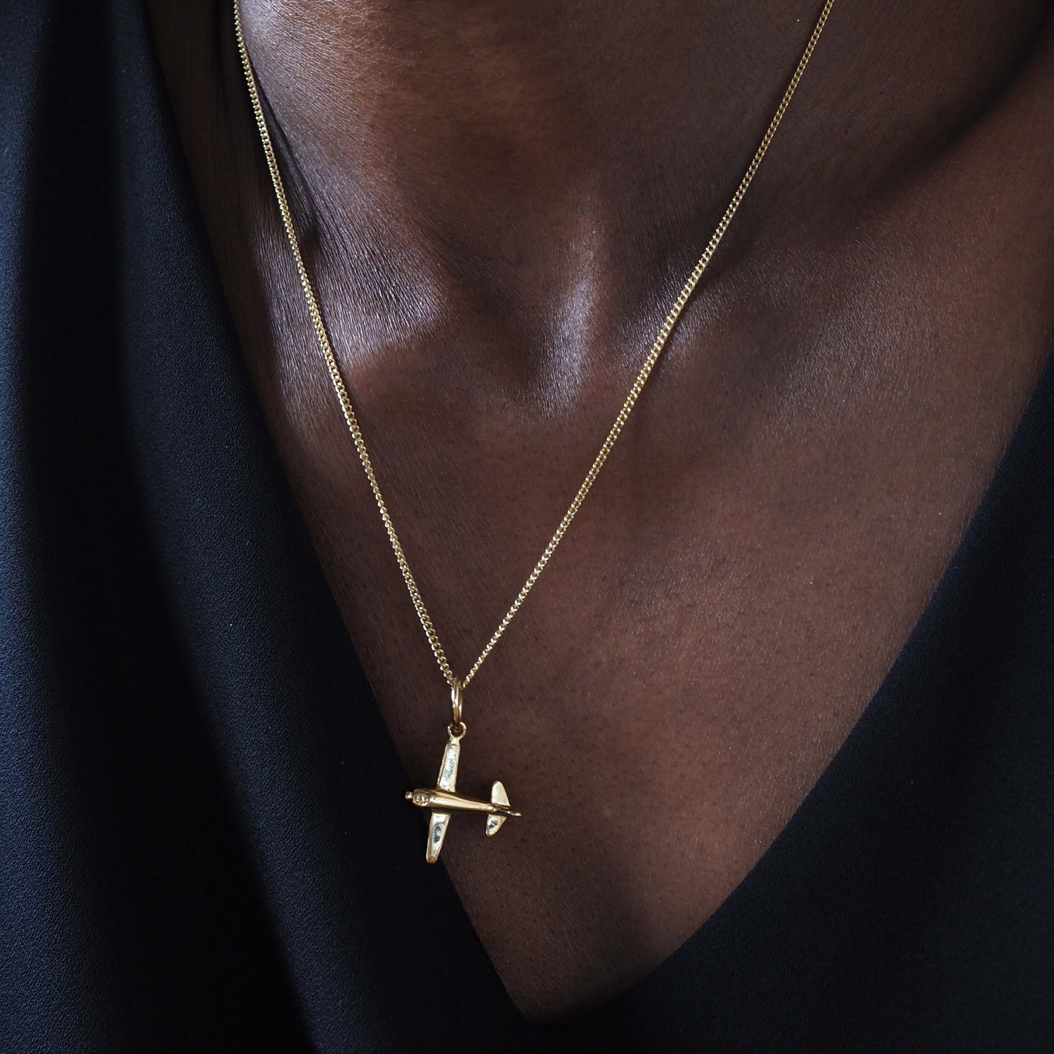 Aeroplane Necklace in 18ct Solid Gold, available in Yellow, White, and Rose Gold – Unique and Elegant Aviation-Inspired Jewellery.