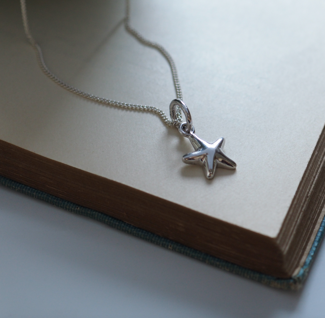 Starfish Necklace in Silver (Archive)