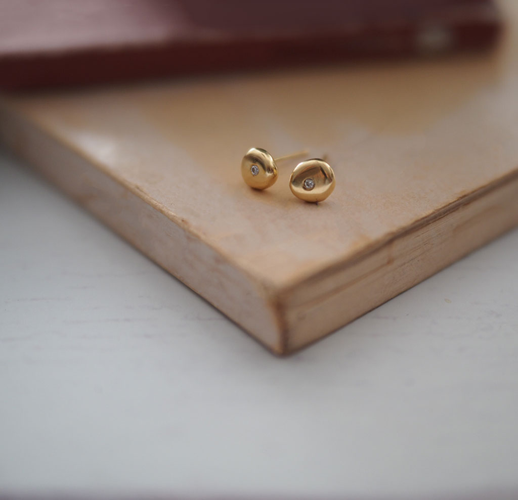 Birthstone Comfort Earrings in Solid Gold by Bianca Jones Jewellery