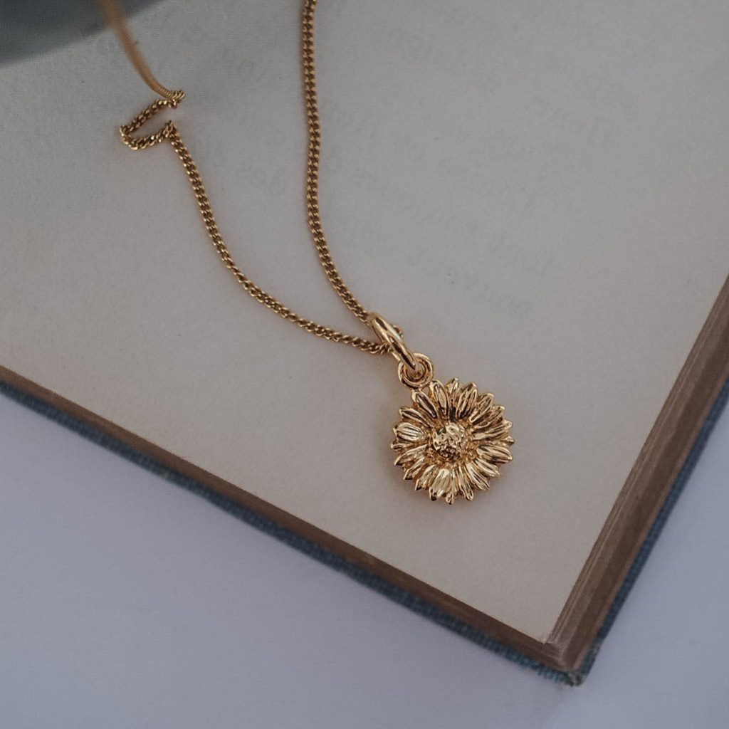 Daisy Necklace Gold Vermeil Bianca Jones Jewellery